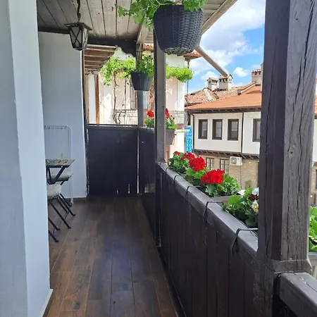 Lazara Veliko Tărnovo